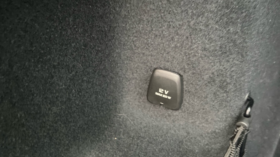 Used Volvo XC60 2025 for sale - 75771299: Photo 17