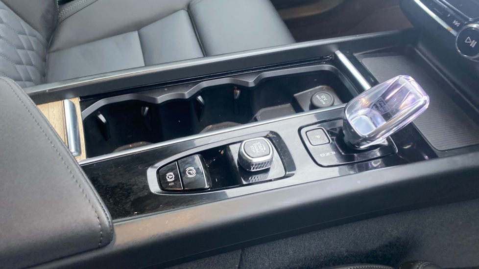 Used Volvo XC60 2025 for sale - 75771299: Photo 34