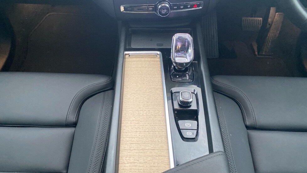 Used Volvo XC60 2025 for sale - 75771299: Photo 42