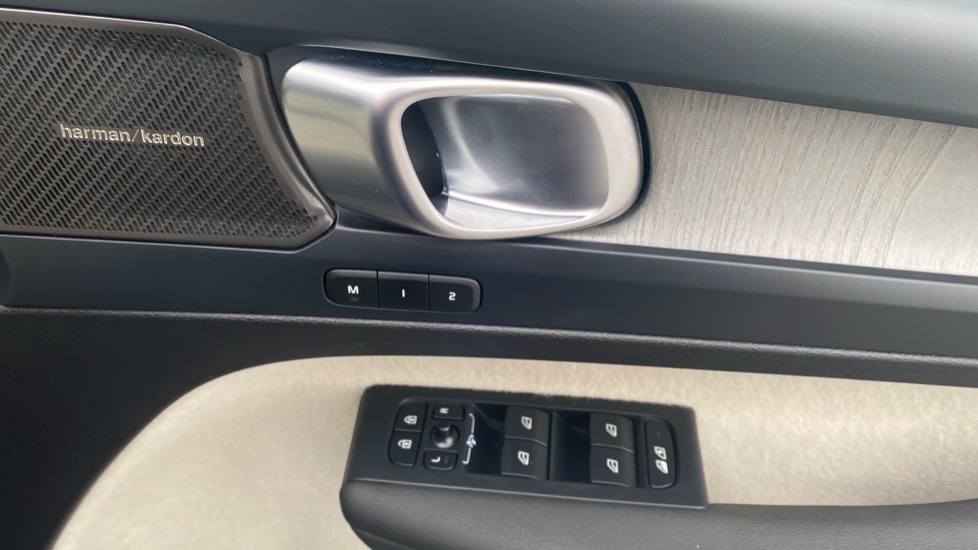 Used Volvo XC40 2022 for sale - 77778332: Photo 31