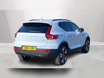 Used Volvo XC40 2025 for sale - 77648110: Photo