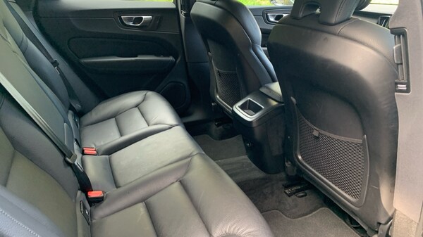 Used Volvo XC60 2022 for sale - 76229171: Photo 6