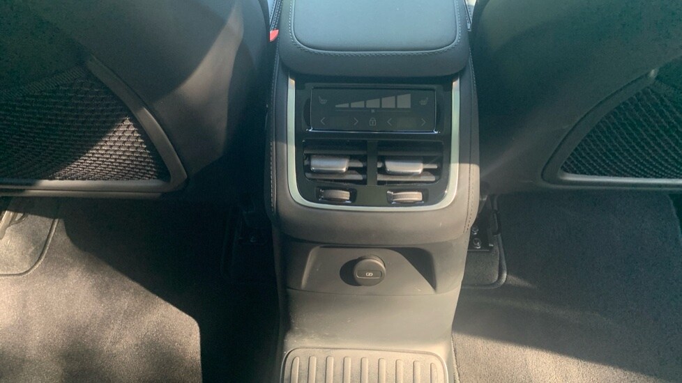 Used Volvo XC90 2025 for sale - 75967050: Photo 31