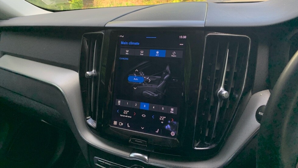 Used Volvo XC60 2022 for sale - 76459120: Photo 44