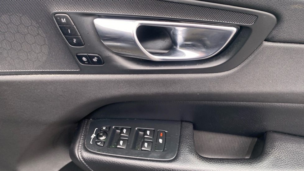 Used Volvo XC60 2019 for sale - 77205620: Photo 27