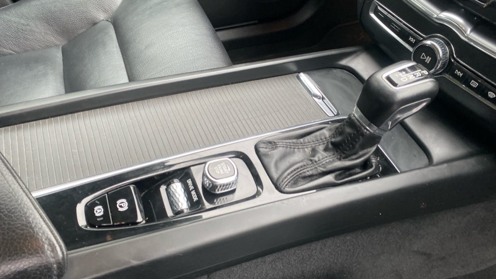 Used Volvo XC60 2019 for sale - 77205620: Photo 33