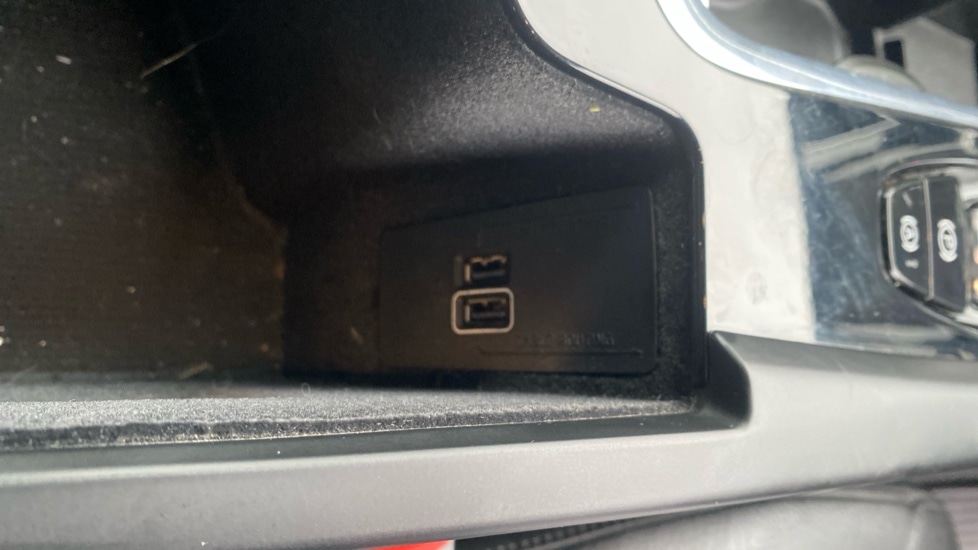 Used Volvo XC60 2019 for sale - 77205620: Photo 37