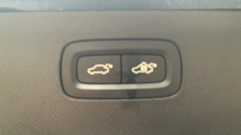 Used Volvo XC90 2025 for sale - 76927883: Photo 17