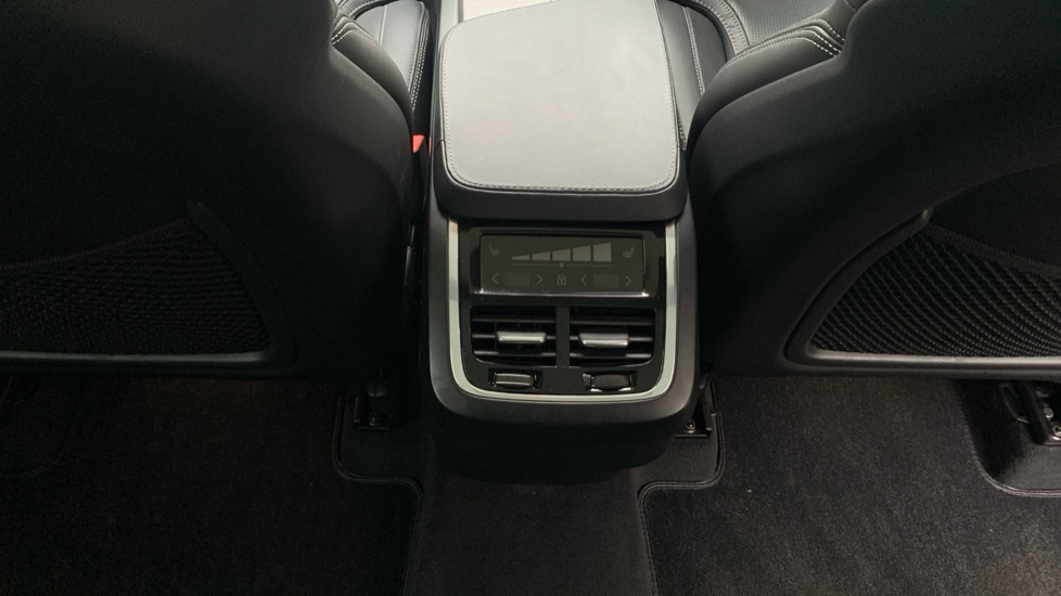 Used Volvo XC90 2025 for sale - 76927883: Photo 33