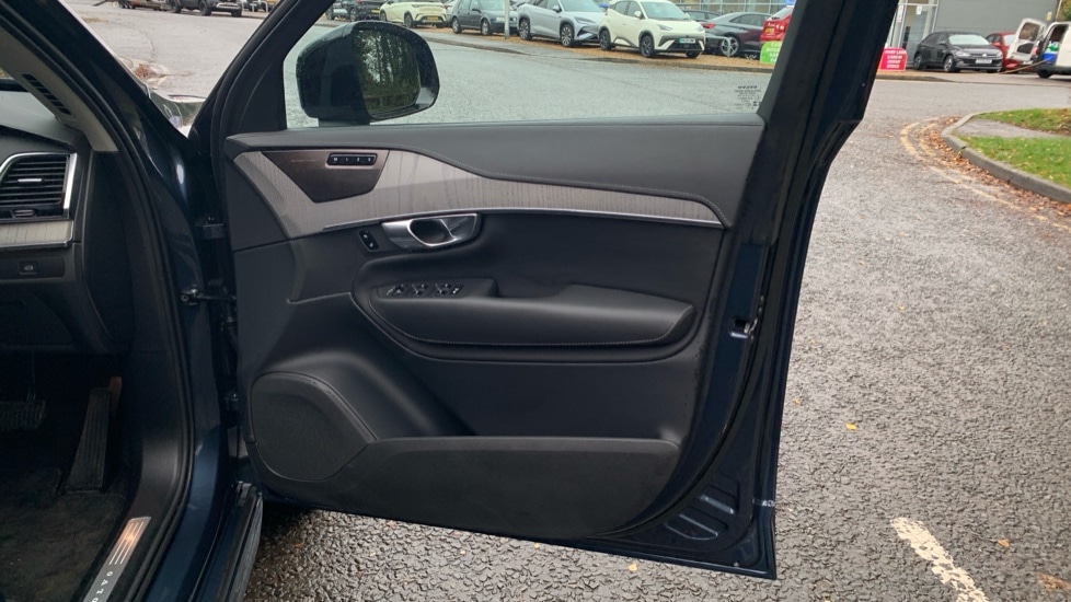 Used Volvo XC90 2025 for sale - 76927883: Photo 35