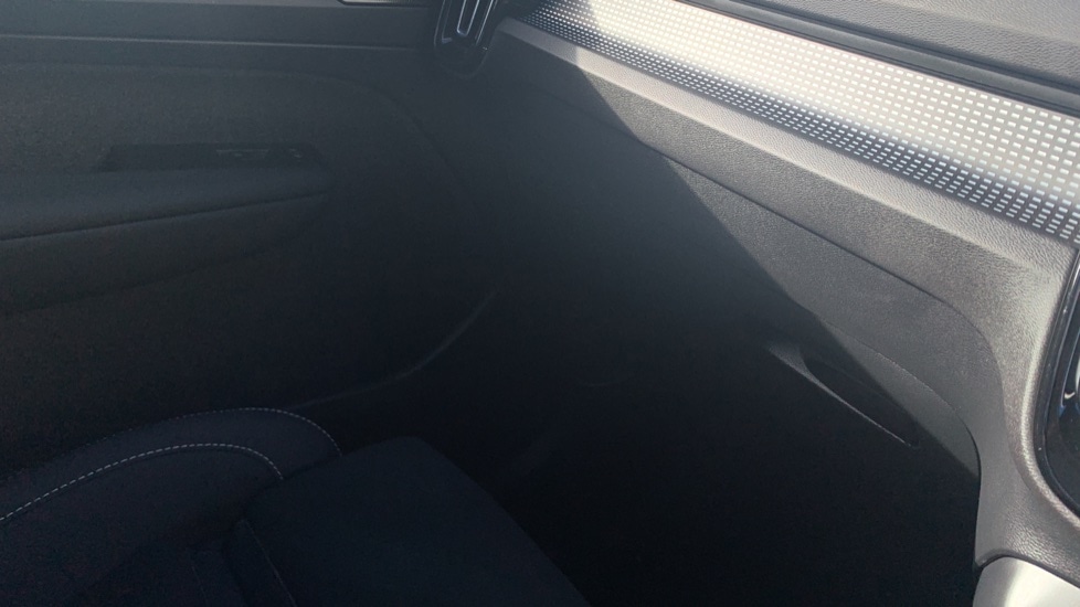 Used Volvo XC40 2023 for sale - 76404673: Photo 41