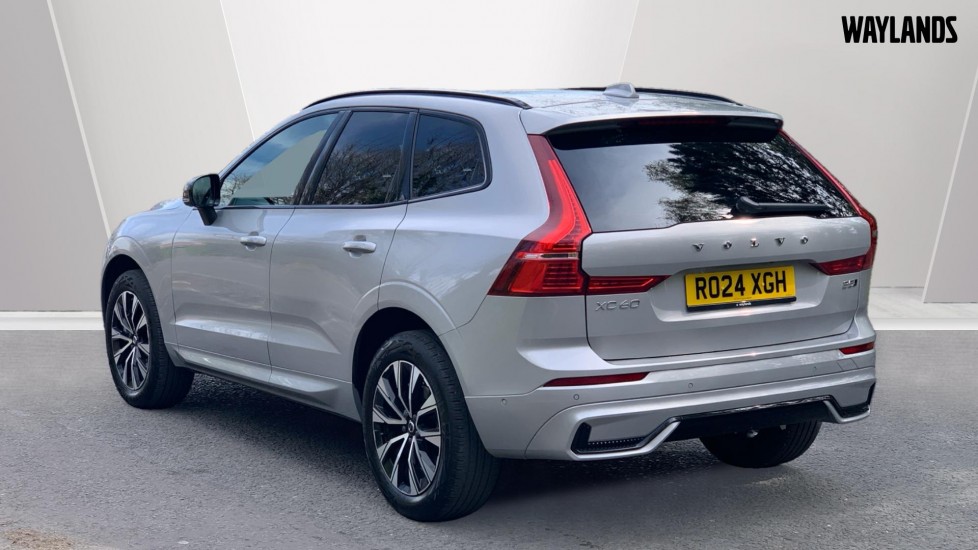 Used Volvo XC60 2024 for sale - 77010319: Photo 2