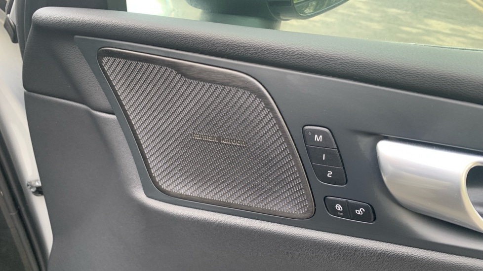 Used Volvo XC60 2024 for sale - 77010319: Photo 39