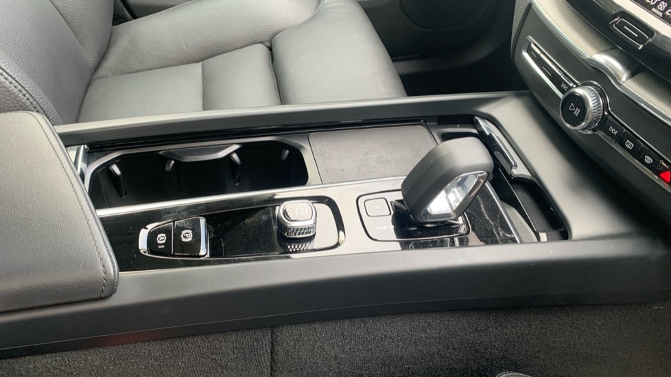 Used Volvo XC60 2024 for sale - 77010319: Photo 42