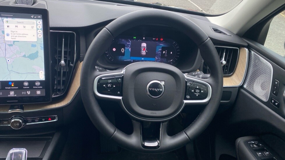 Used Volvo XC60 2025 for sale - 77665000: Photo 10