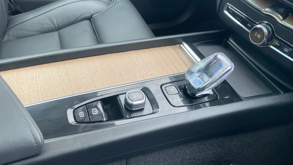 Used Volvo XC60 2025 for sale - 77665000: Photo 40