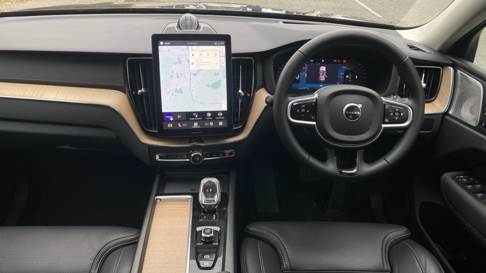 Used Volvo XC60 2025 for sale - 77665000: Photo 5
