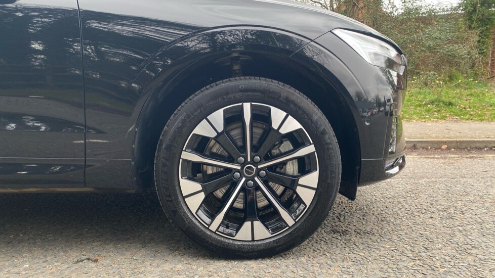 Used Volvo XC60 2025 for sale - 77665000: Photo 9