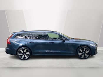 Used Volvo V60 2025 for sale - 77848096: Photo