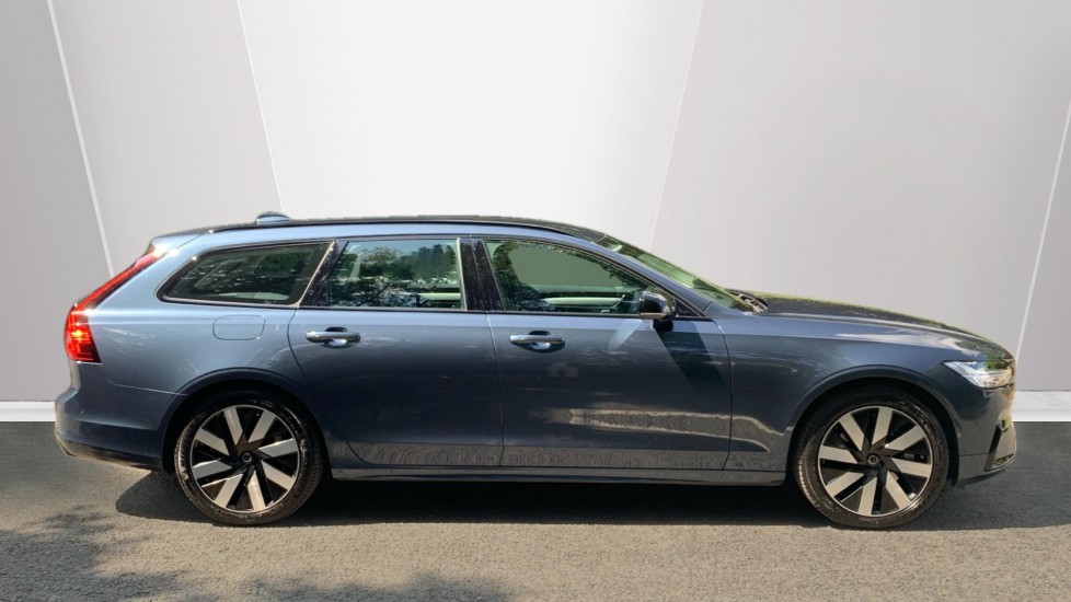 Used Volvo V90 2025 for sale - 77442666: Photo 3