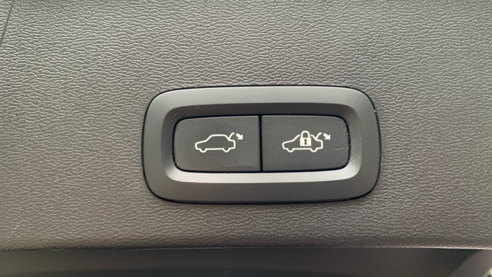 Used Volvo XC40 2022 for sale - 76954462: Photo 33