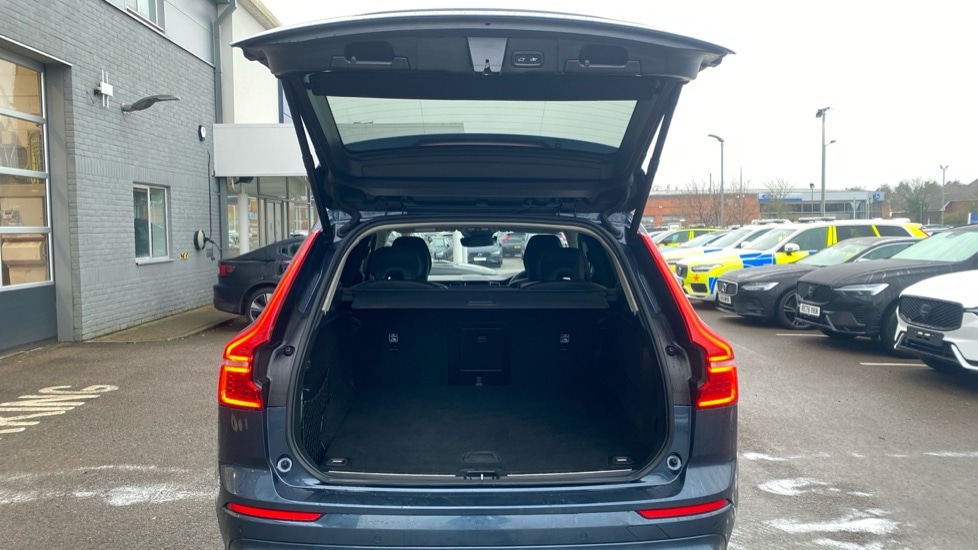 Used Volvo XC60 2023 for sale - 77164155: Photo 13