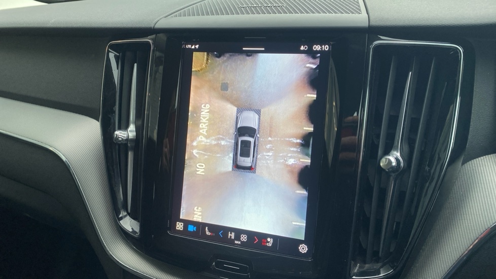 Used Volvo XC60 2023 for sale - 77164155: Photo 45