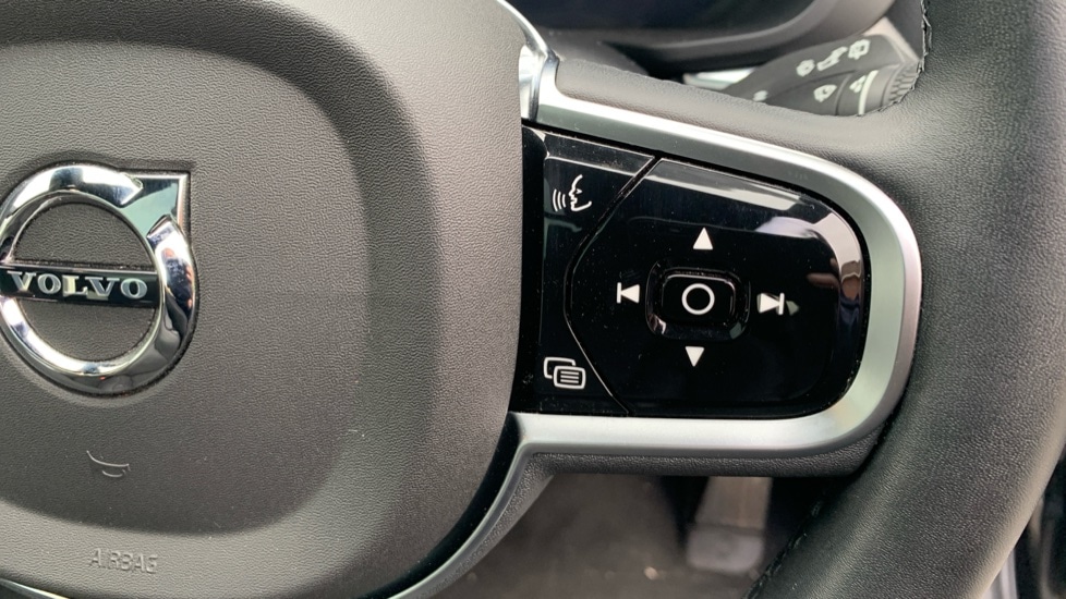 Used Volvo XC60 2024 for sale - 76514895: Photo 29