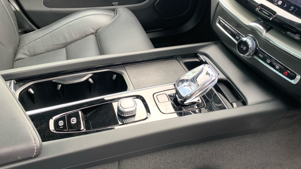 Used Volvo XC60 2024 for sale - 76514895: Photo 33