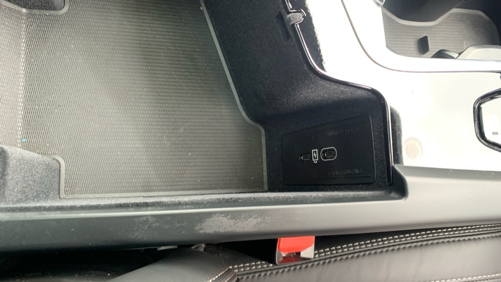 Used Volvo XC60 2024 for sale - 76514895: Photo 35