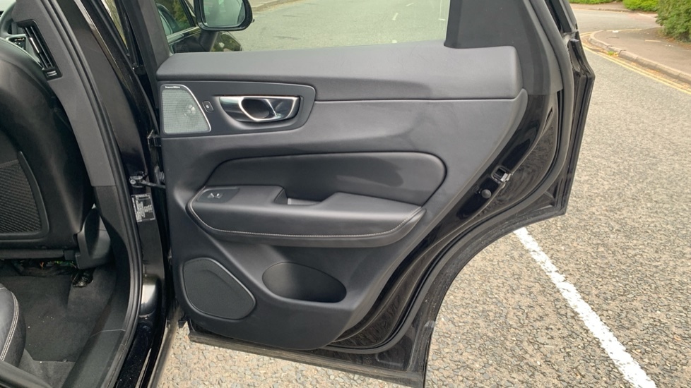 Used Volvo XC60 2024 for sale - 76514895: Photo 39