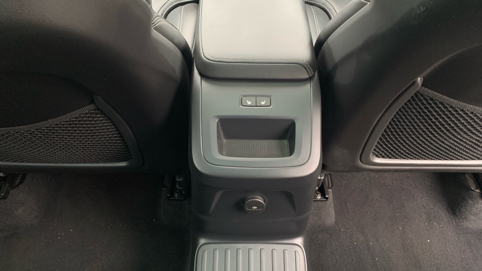 Used Volvo XC60 2024 for sale - 76514895: Photo 43