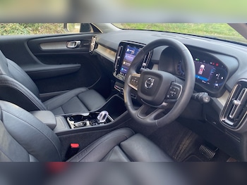 Used Volvo XC40 2023 for sale - 77897190: Photo