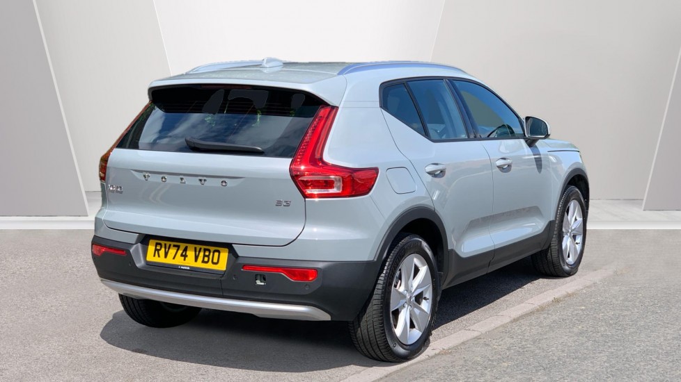 Used Volvo XC40 2024 for sale - 76664547: Photo 2