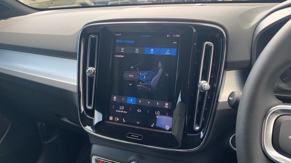 Used Volvo XC40 2024 for sale - 76664547: Photo 37