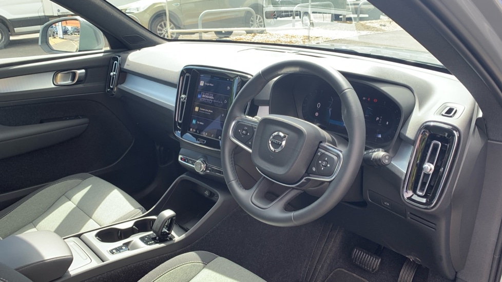 Used Volvo XC40 2024 for sale - 76664547: Photo 4