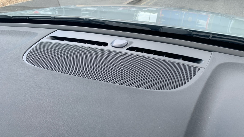 Used Volvo XC40 2024 for sale - 76664547: Photo 43