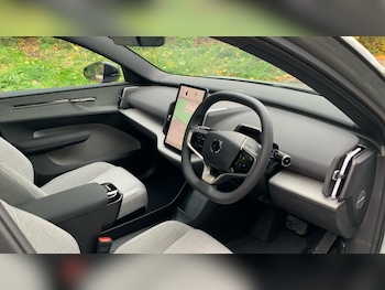 Used Volvo EX30 2025 for sale - 76055775: Photo