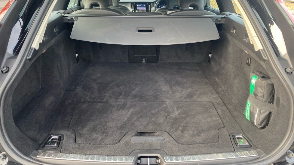 Used Volvo V90 2025 for sale - 78215906: Photo 14