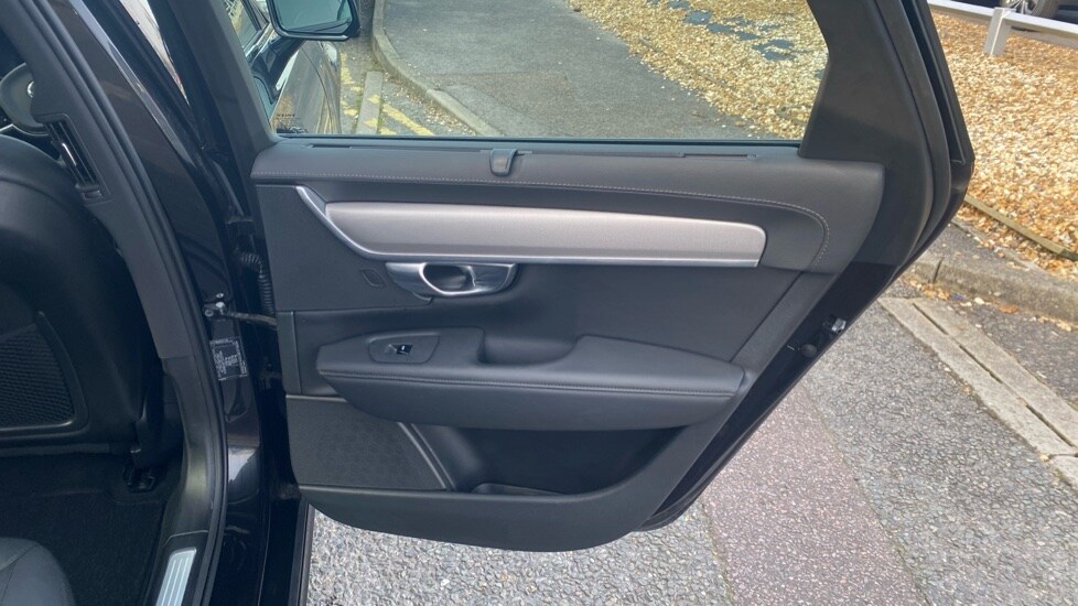 Used Volvo V90 2025 for sale - 78215906: Photo 15