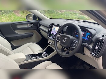 Used Volvo XC40 2024 for sale - 77795104: Photo