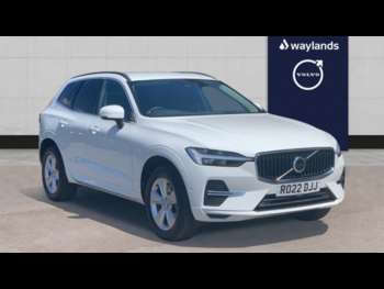 2022 - Momentum, B5 AWD mild hybrid Auto 5-Door