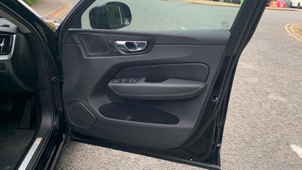 Used Volvo XC60 2025 for sale - 76575112: Photo 28