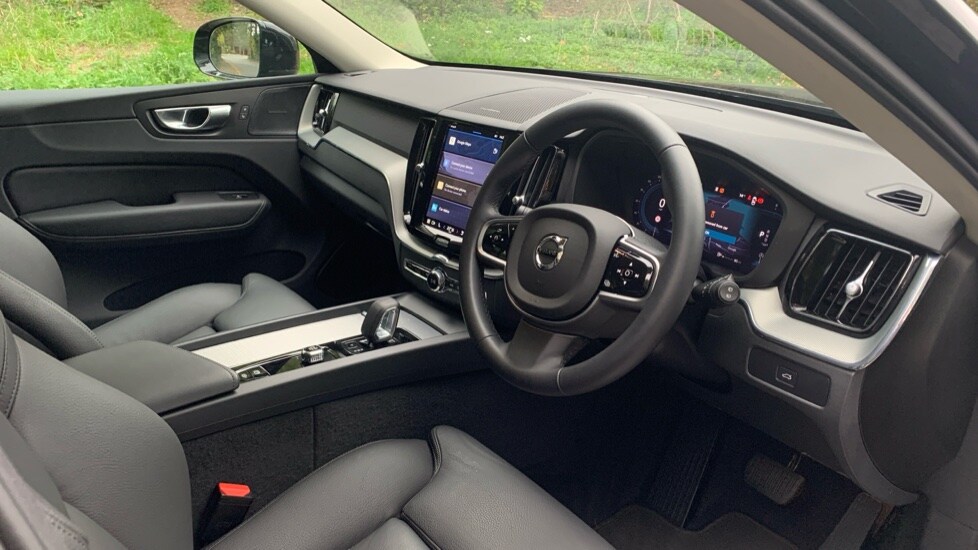Used Volvo XC60 2025 for sale - 76575112: Photo 4