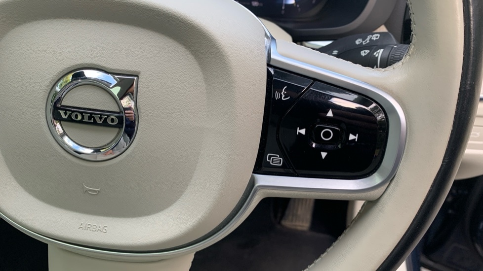 Used Volvo XC60 2021 for sale - 76796196: Photo 34