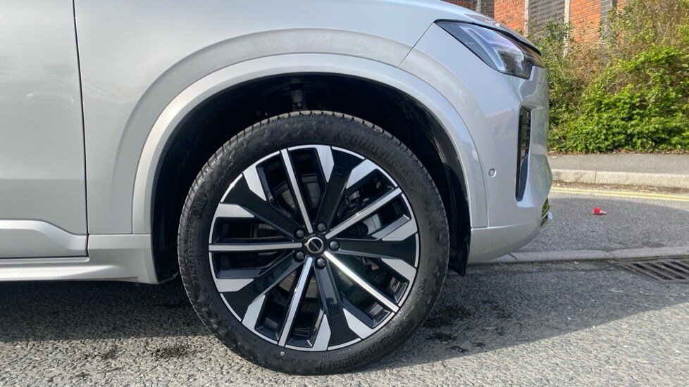 Used Volvo XC90 2025 for sale - 77710907: Photo 9