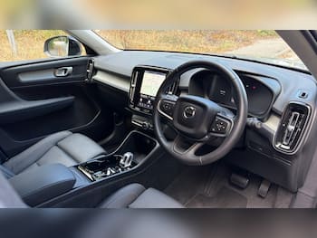 Used Volvo XC40 2026 for sale - 79742160: Photo