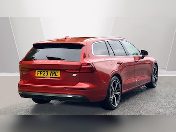 Used Volvo V60 2023 for sale - 75966956: Photo