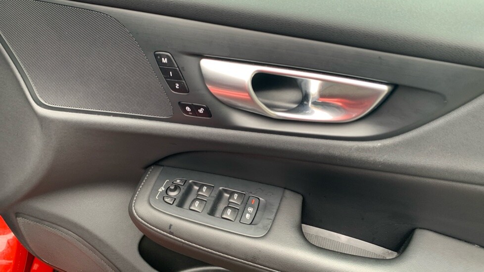 Used Volvo V60 2023 for sale - 75966956: Photo 35