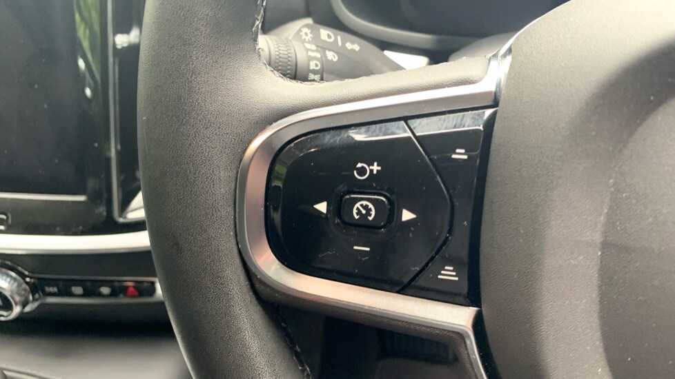 Used Volvo V60 2023 for sale - 75966956: Photo 37